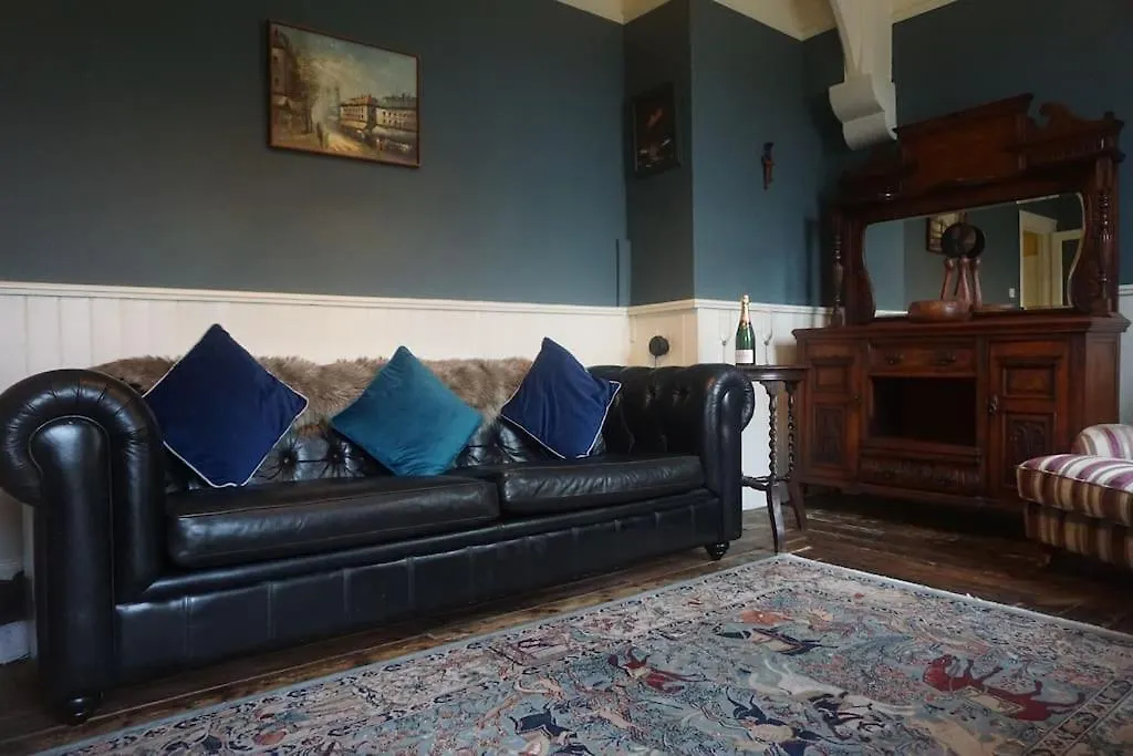 Unique Cardiff Centre Couples Retreat, 1 Bed Maisonette アパート